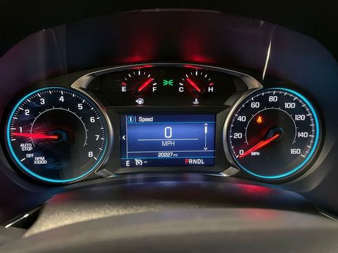 Used 2020 Chevrolet Equinox LT image 28