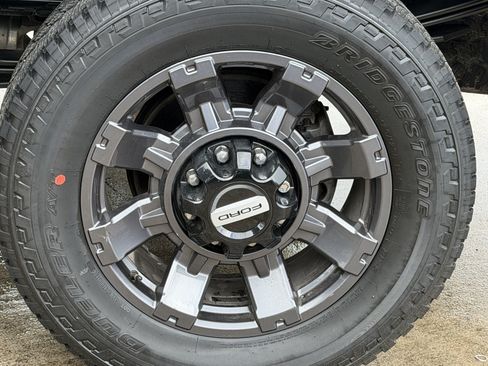 Used 2024 Ford F250 XL w/ STX Appearance Package AWD/4WD image 10