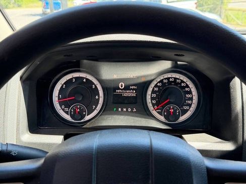 Used 2015 RAM 1500 Express RWD image 11