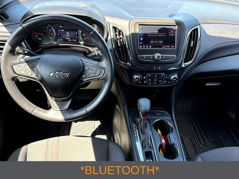 Certified 2022 Chevrolet Equinox RS FWD image 4