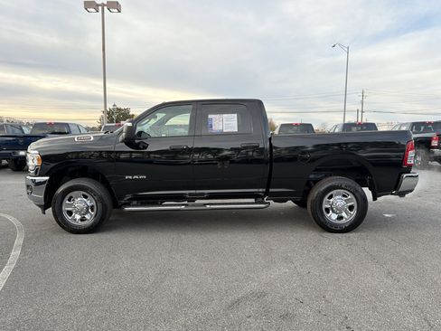 Used 2024 RAM 2500 Big Horn w/ Bed Utility Group image 9