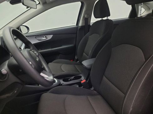 Used 2024 Kia Forte LXS FWD image 17