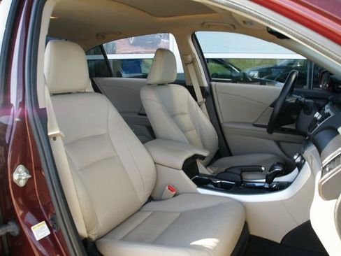 Used 2015 Honda Accord Touring image 36