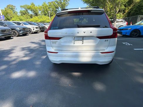 Used 2023 Volvo XC60 B5 Core w/ Climate Package image 13