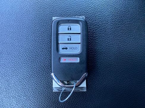 Used 2022 Honda Accord Sport image 32