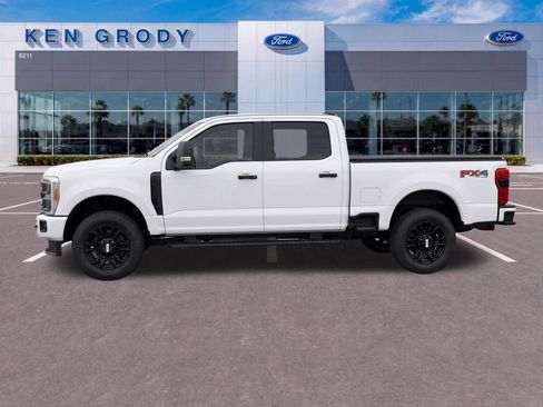 Used 2024 Ford F250 XL w/ STX Appearance Package AWD/4WD image 7
