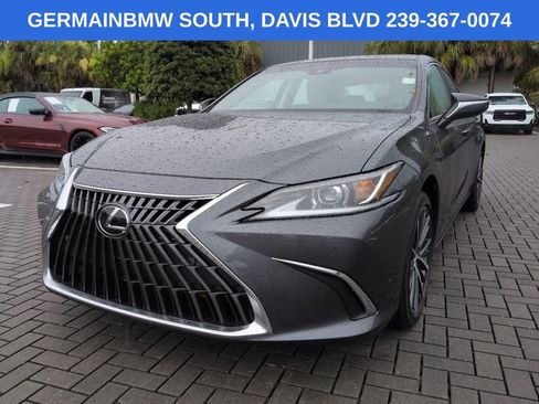 Used 2024 Lexus ES 350 w/ Premium Package FWD image 9