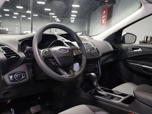 Used 2017 Ford Escape SE AWD/4WD image 16