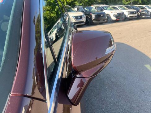 Used 2023 Cadillac XT4 Premium Luxury FWD image 32