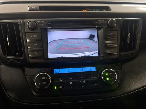 Used 2018 Toyota RAV4 XLE w/ All Weather Liner Package FWD image 14