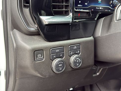 Used 2024 Chevrolet Silverado 1500 RST w/ Protection Package image 13