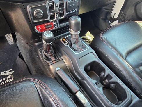 Used 2020 Jeep Gladiator Rubicon AWD/4WD image 20