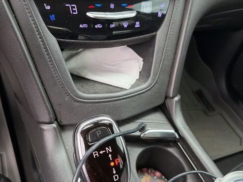 Used 2019 Cadillac XT5 Premium Luxury FWD image 3