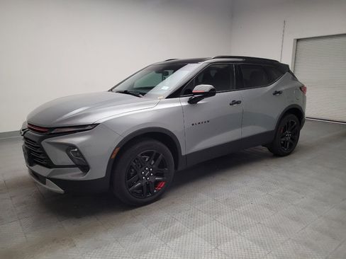Used 2023 Chevrolet Blazer LT w/ Convenience Package FWD image 2