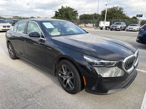 Used 2026 BMW 530i RWD image 4