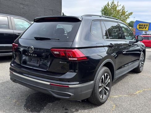 Used 2022 Volkswagen Tiguan S image 4