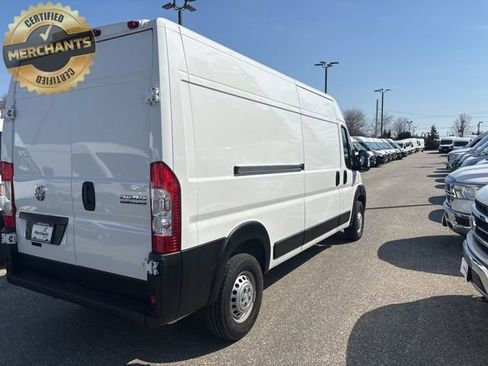 Used 2025 RAM ProMaster 2500 w/ Convenience Group image 7