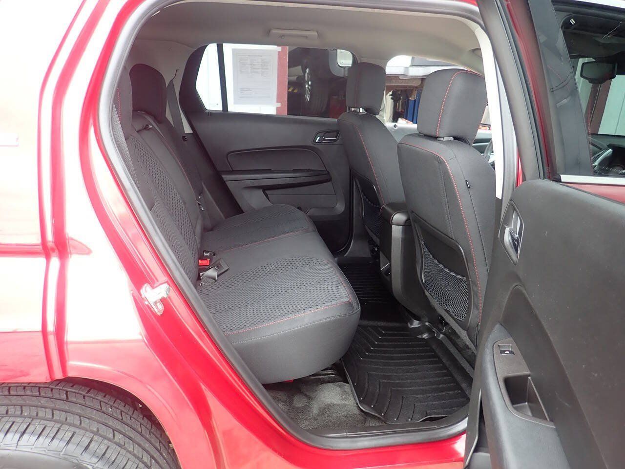 Used 2015 GMC Terrain SLE AWD/4WD image 27