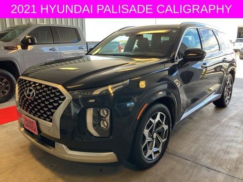 Used 2021 Hyundai Palisade Calligraphy FWD image 3
