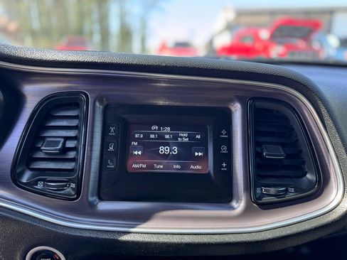 Used 2015 Dodge Challenger R/T RWD image 16
