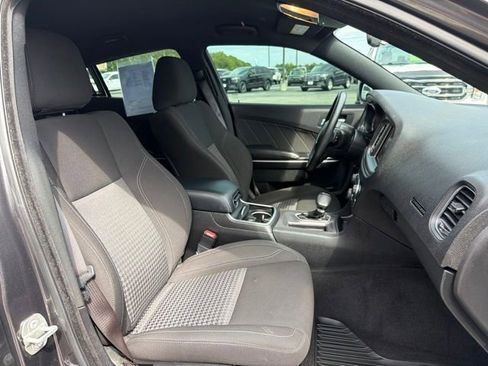 Used 2023 Dodge Charger SXT RWD image 20