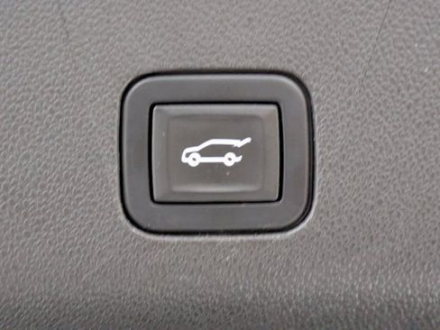 Used 2021 Chevrolet Tahoe RST AWD/4WD image 13
