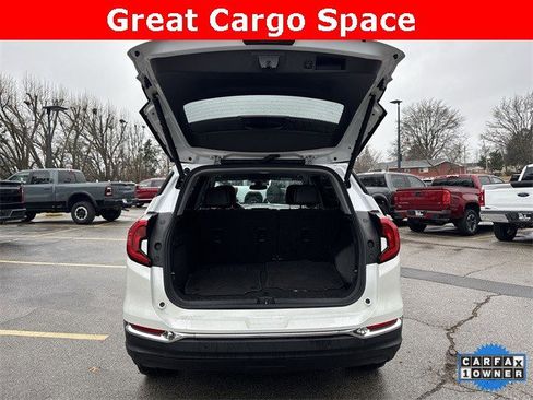 Used 2021 GMC Terrain SLT image 28