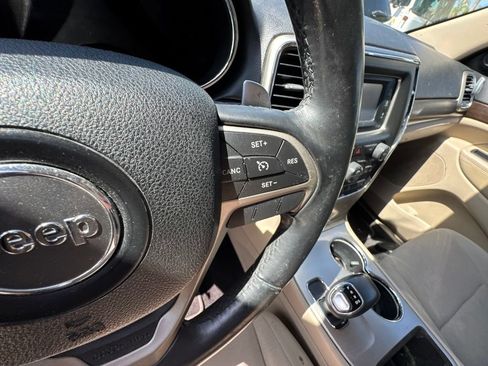 Used 2014 Jeep Grand Cherokee Laredo w/ Quick Order Package 23E RWD image 32
