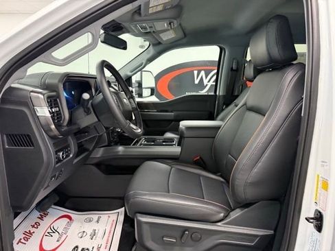 New 2026 Ford F250 Lariat w/ Chrome Package image 11