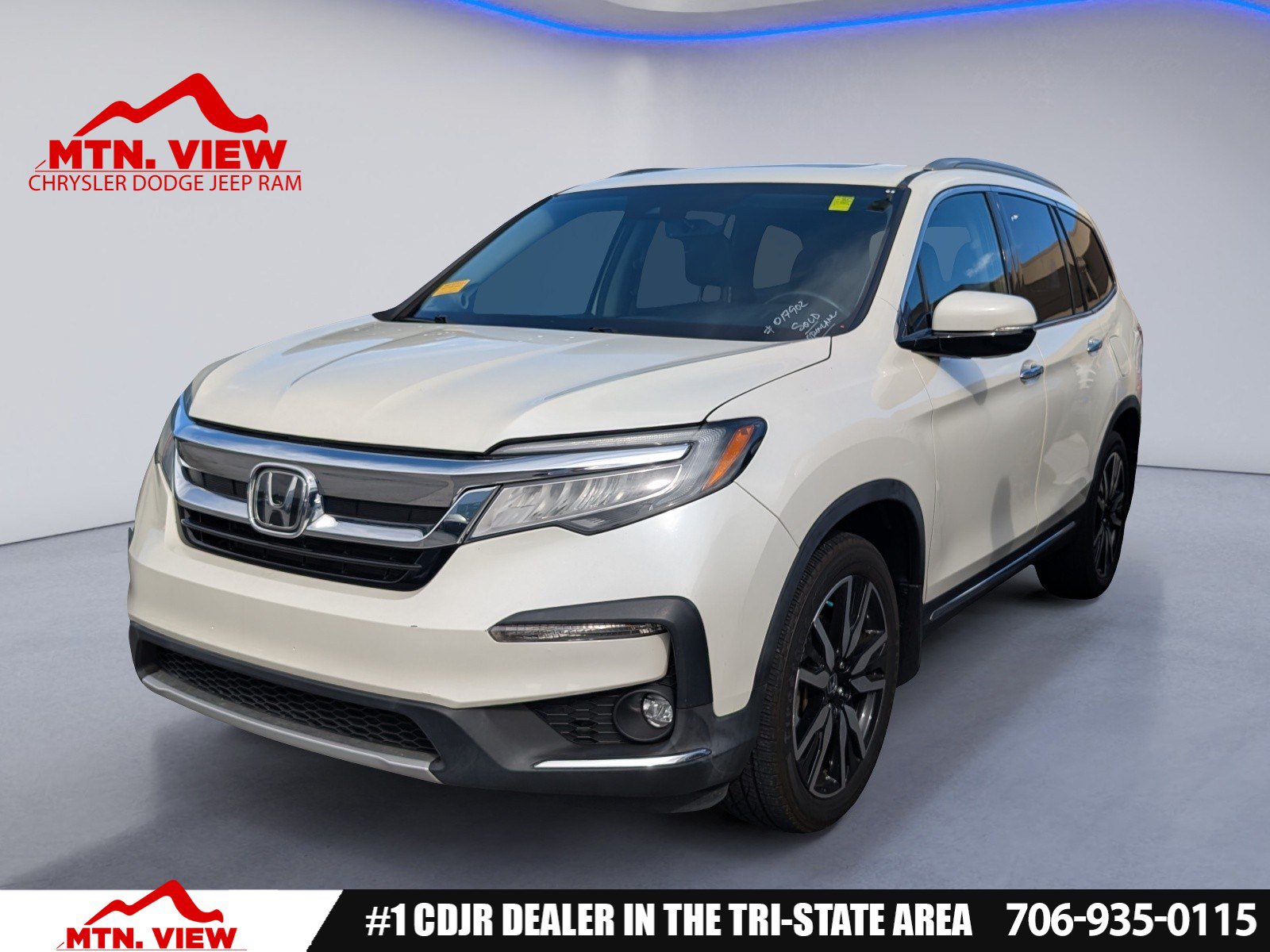 Used 2019 Honda Pilot Touring image 1