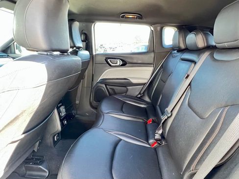 Used 2024 Jeep Compass Limited image 21