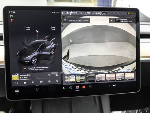 Used 2024 Tesla Model Y Long Range image 23