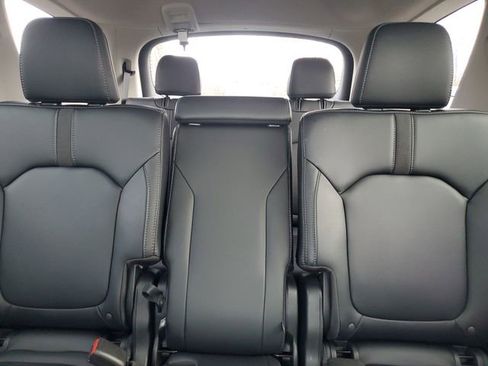 Used 2023 Honda Pilot Touring image 21