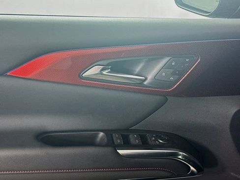 Used 2024 Chevrolet Traverse RS image 19