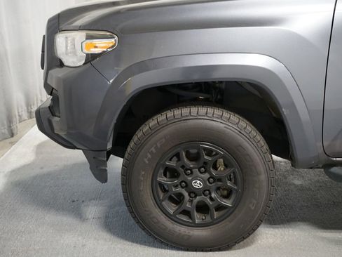Used 2020 Toyota Tacoma SR5 image 5