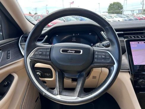 Used 2022 Jeep Grand Cherokee L Limited image 15