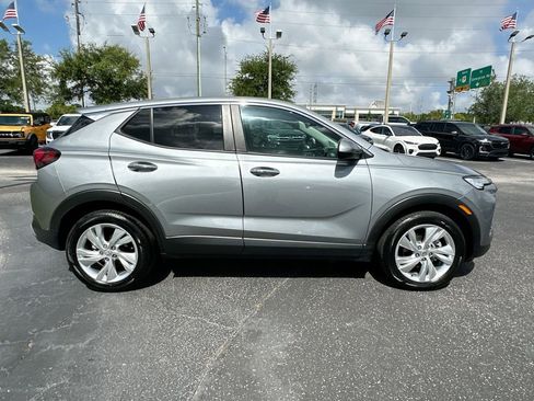 Certified 2025 Buick Encore GX Preferred FWD image 4