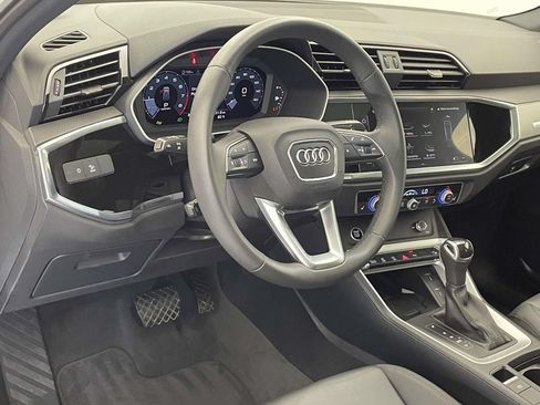 Certified 2025 Audi Q3 2.0T Premium w/ Convenience Package AWD/4WD image 4