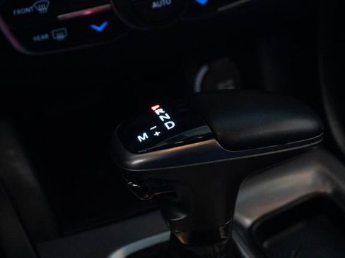 Used 2022 Dodge Charger Scat Pack RWD image 28