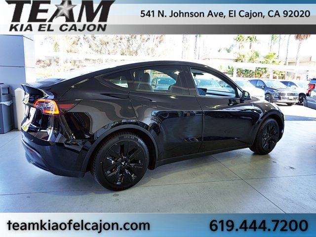 Used 2021 Tesla Model Y Long Range AWD/4WD image 10