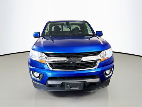 Used 2018 Chevrolet Colorado LT w/ LT Convenience Package RWD image 2