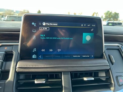 Used 2023 Chevrolet Suburban Z71 w/ Off-Road Capability Package image 17