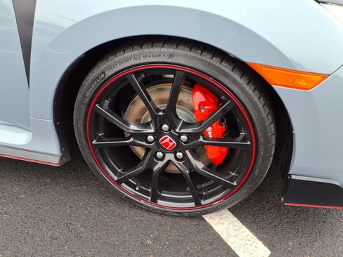 Used 2019 Honda Civic Type R image 9