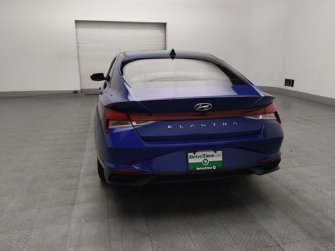 Used 2023 Hyundai Elantra SEL w/ Cargo Package FWD image 6