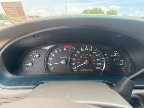 Used 2005 Toyota Sequoia SR5 RWD image 24