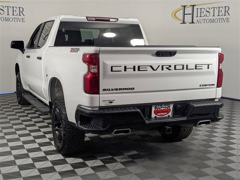 Certified 2022 Chevrolet Silverado 1500 Custom Trail Boss w/ LPO, Dark Essentials Package image 8
