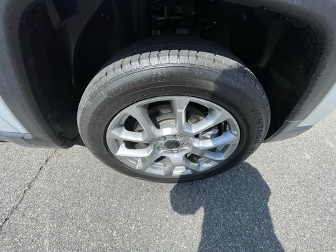 Certified 2025 Jeep Compass Limited AWD/4WD image 12