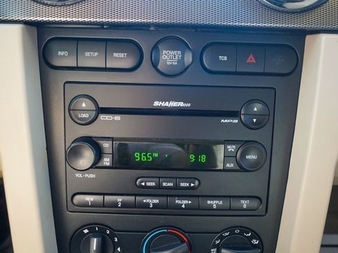 Used 2006 Ford Mustang GT Premium image 20