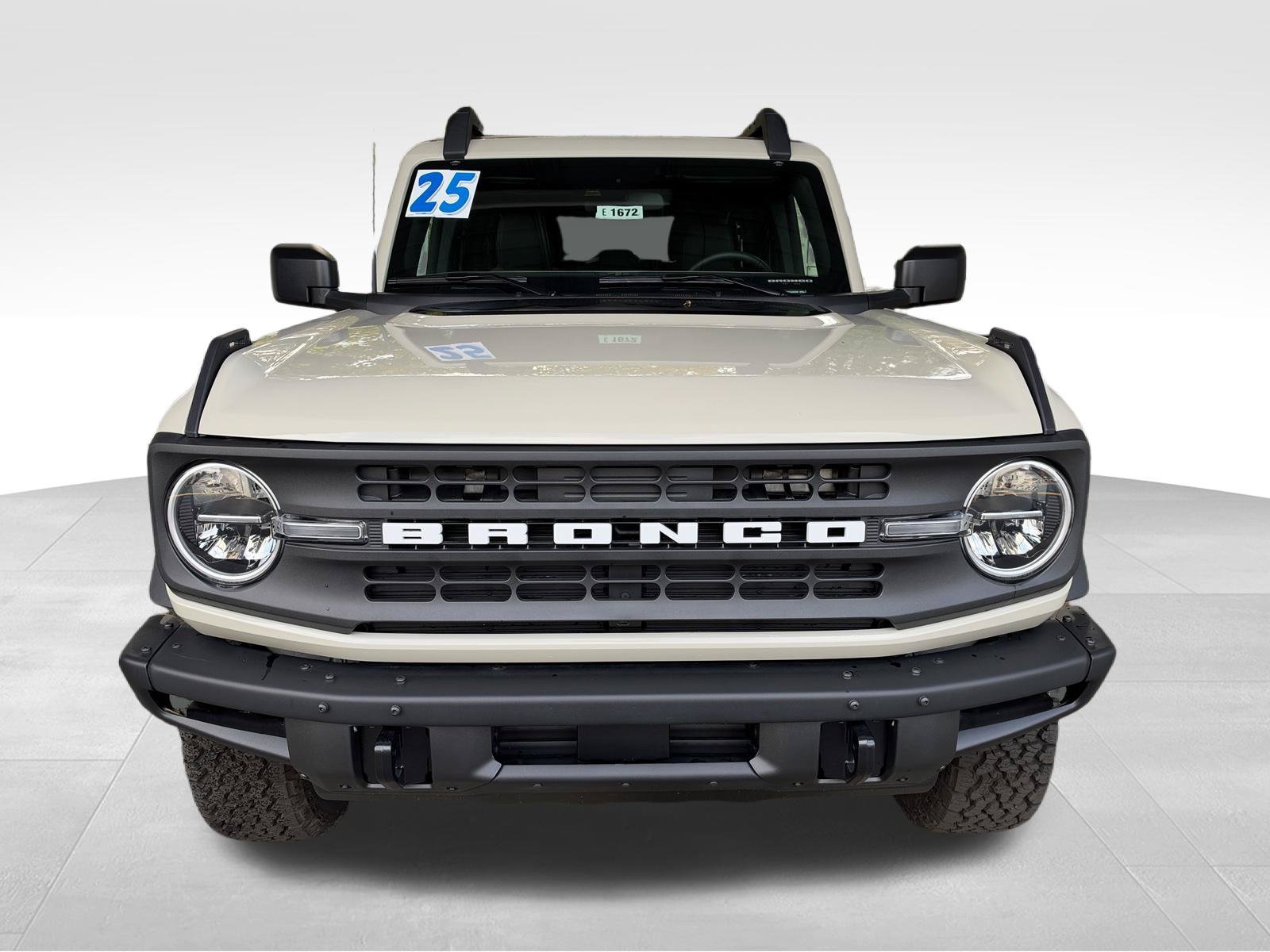 Used 2025 Ford Bronco Big Bend w/ Black Diamond Package AWD/4WD image 2