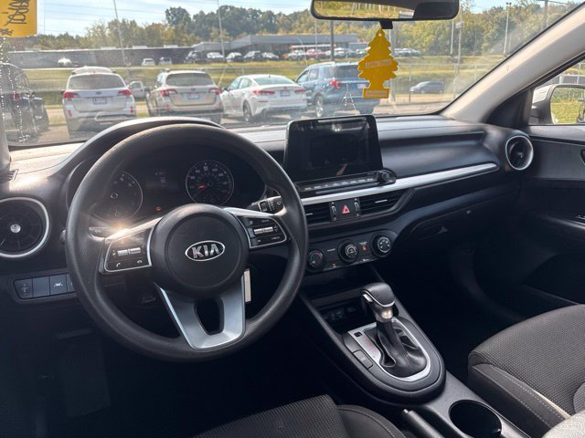 Used 2020 Kia Forte LXS FWD image 12